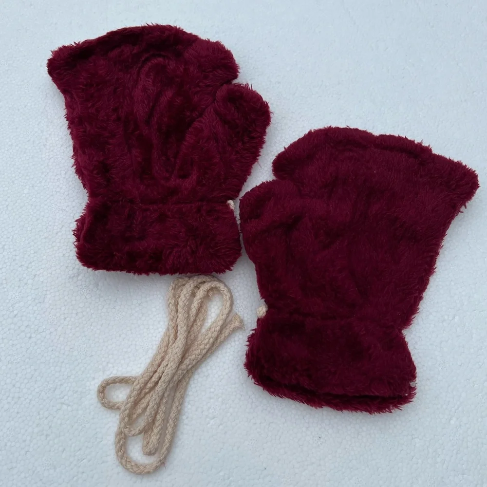 Super Soft Faux Fur Cat Bear Animal Paw Fingerless Gloves NEW Deadstock
